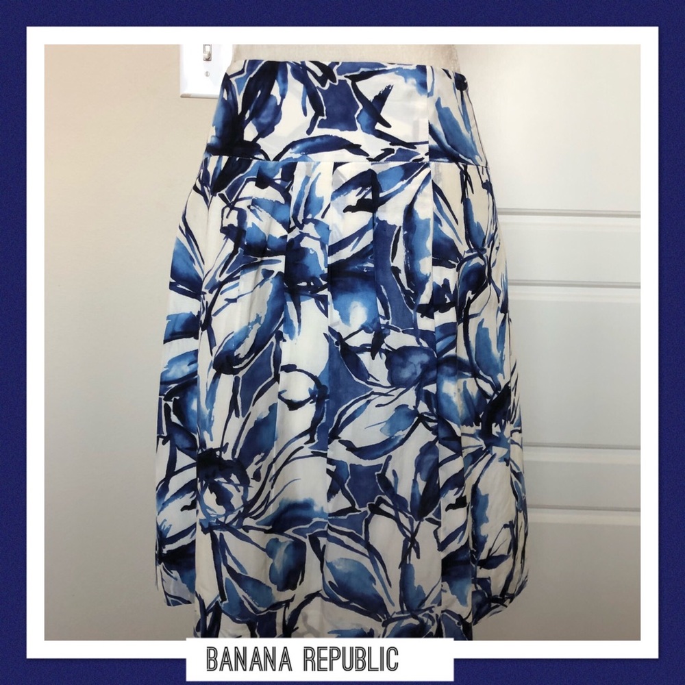 Banana Republic Midi Skirt Size 2